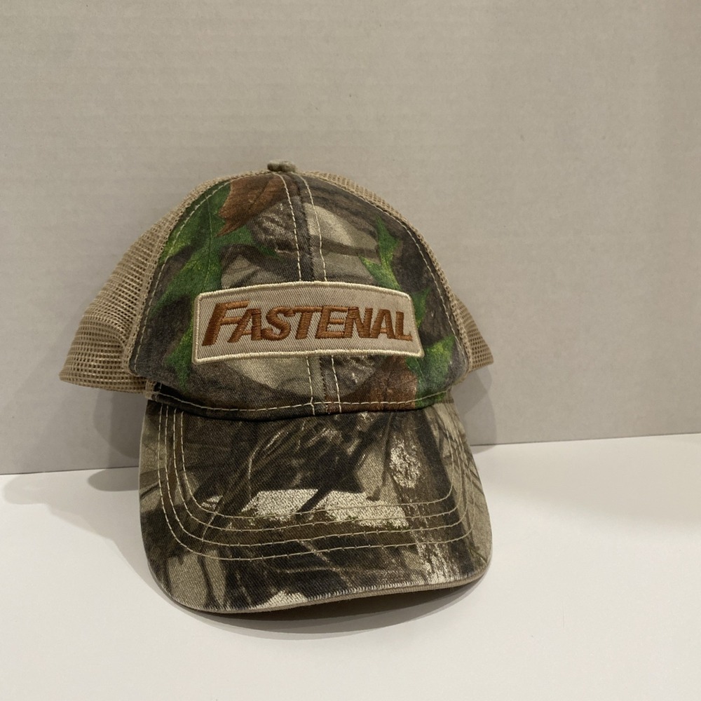 Fastenal Trucker Hat Cap‎ Camo Mesh Snapback Adjustable OSFA Excellent Condition